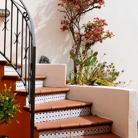 Enzoilnegro Vendégház Lipari