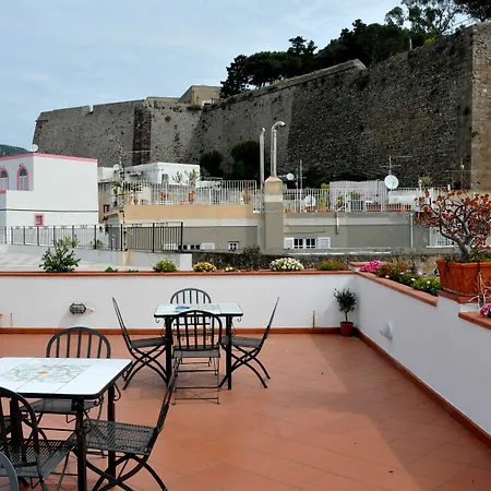 Enzoilnegro Lipari (Isola Lipari)