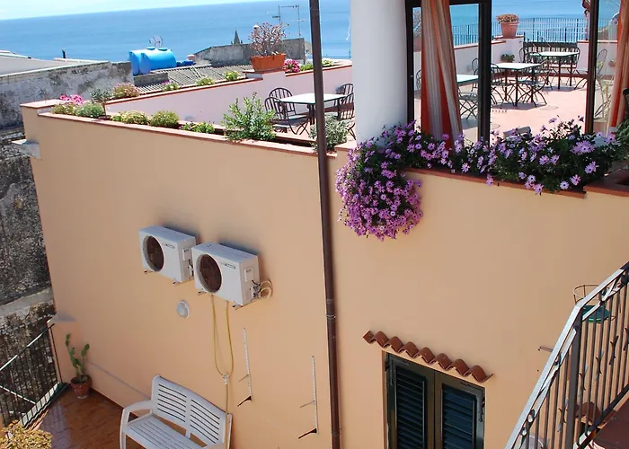 Pensión Enzoilnegro